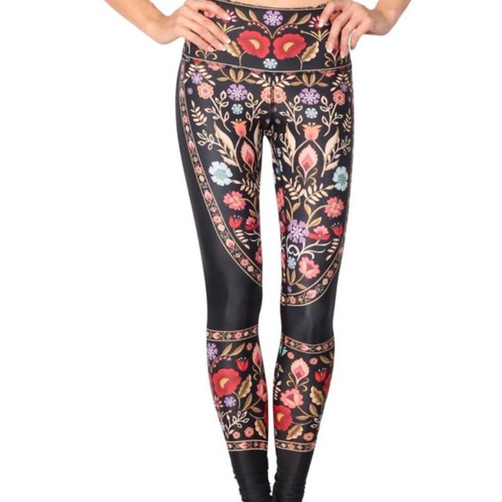 Yoga Democracy Rustica Yoga Leggings NWT
